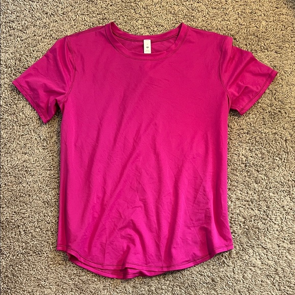 Lululemon Fuchsia Short Sleeve Running Tee - NWOT - Picture 1 of 3